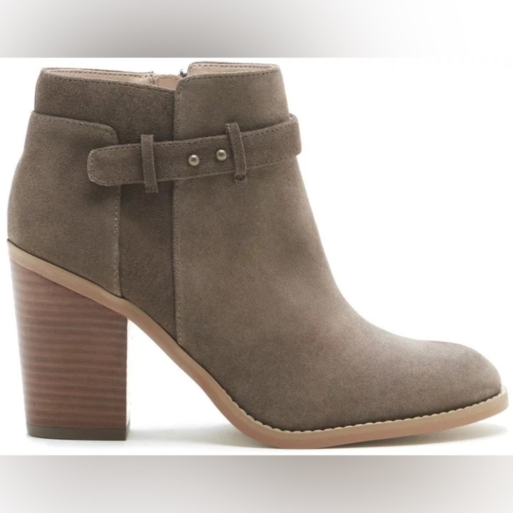 SOLE SOCIETY Lyriq Bootie in Khaki Suede (size 10)
